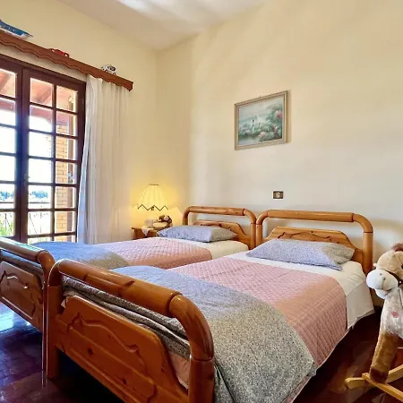 Seeport Luxury City Villa With Private Pool Mantouki